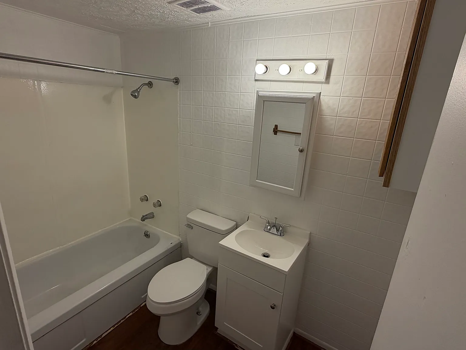 1 bed, 450 sqft, $750 — Photo 2