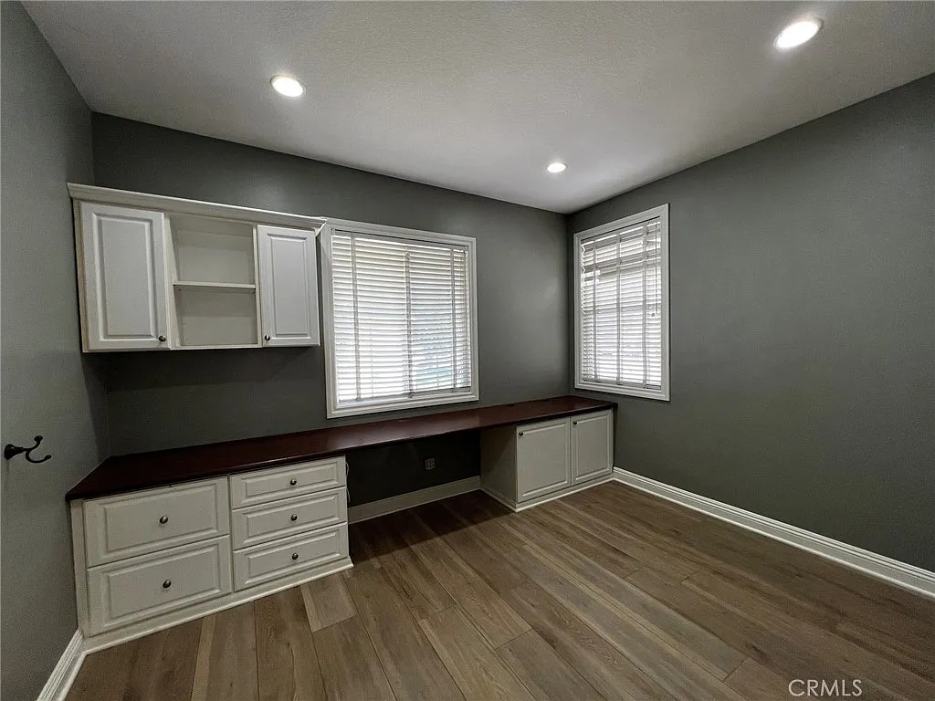 4 bed, 3100 sqft, $7,600 — Photo 2