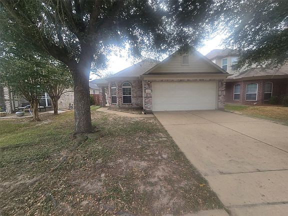 2nd image of 19319 Clevera Walk Ln