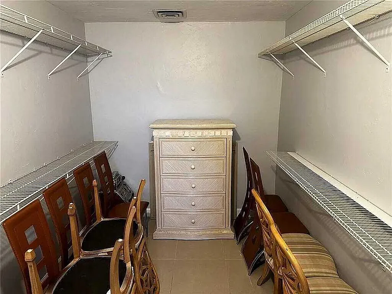 105 S Riverside Dr #303 — Photo 30