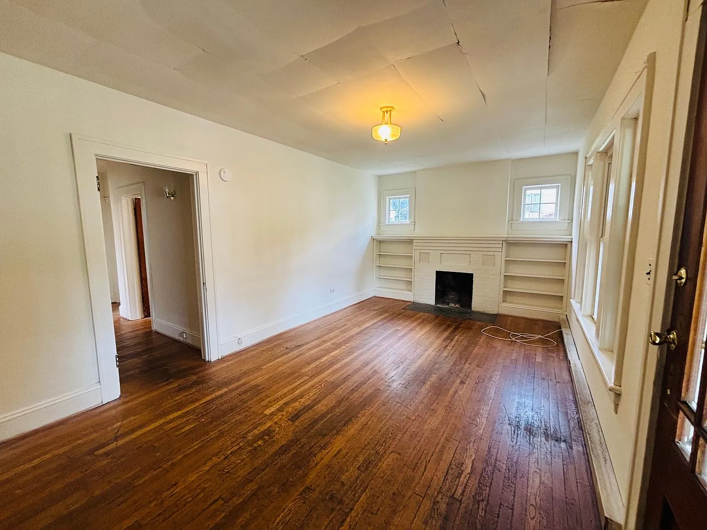 2 Bedroom 1 Bath Duplex — Photo 2