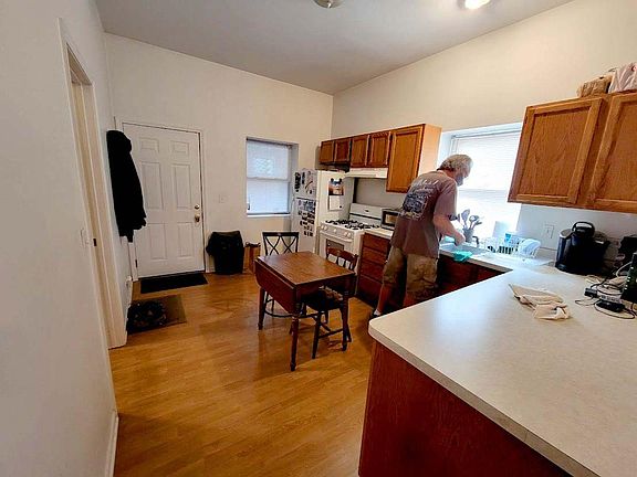 5th image of 3443 S Union Ave #1RR