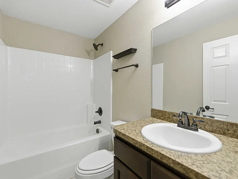 5447 NW 54th Pl — Photo 15