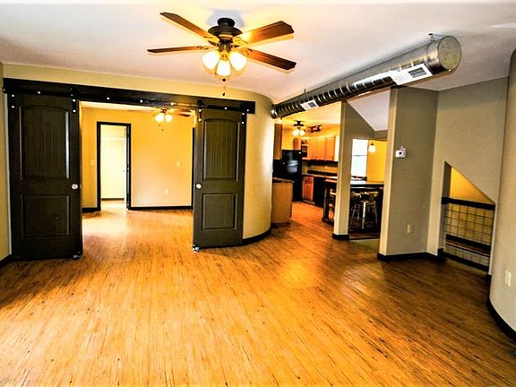 5th image of 604 E Empire St #1