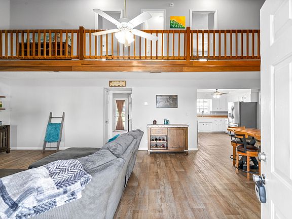 5th image of 606 Pembrook Pl