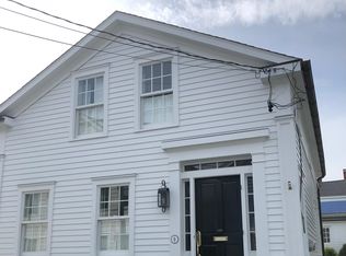 9 Trumbull St, Stonington, CT 06378