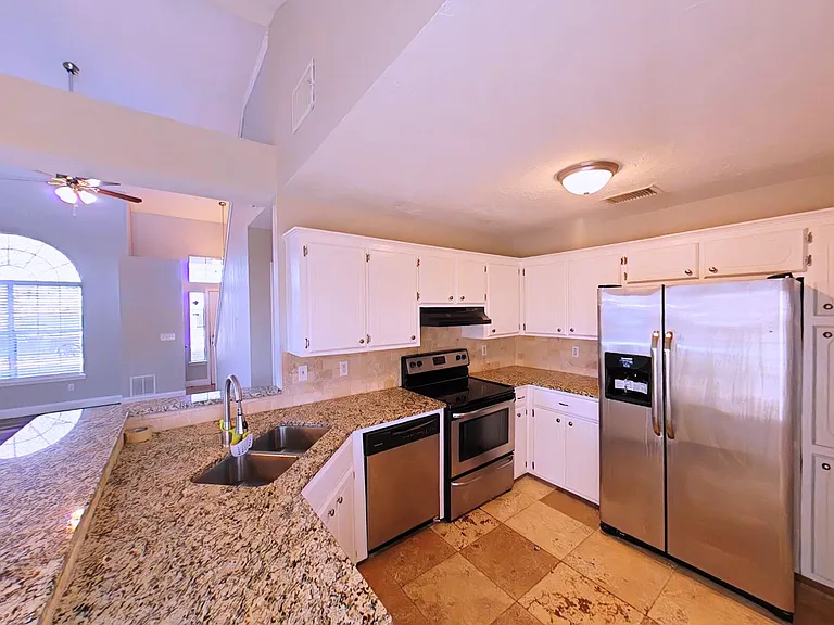 4001 SW Rolling Hills Dr — Photo 7
