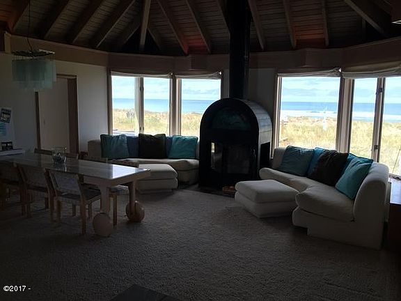 5th image of 375 Salishan Dr