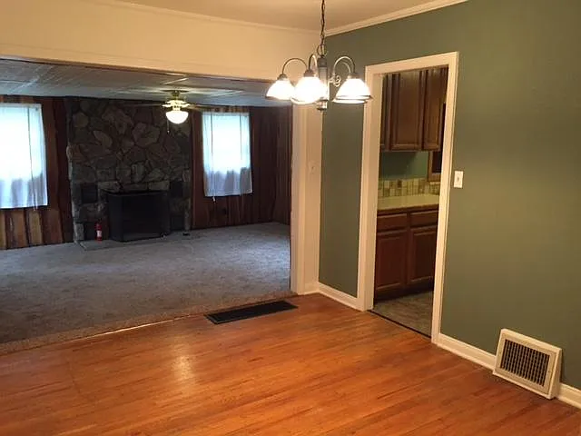125 S Parkwood Ln — Photo 3