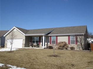 529 Granada Ct, Moscow Mills, MO 63362