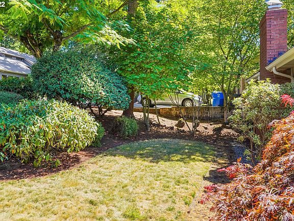 3rd image of 3435 Mock Orange Ct S