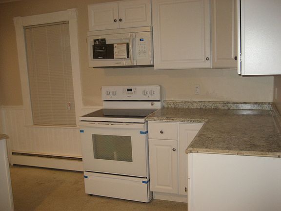 Kitchen (from front)