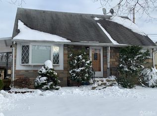 51 Avon Ter, Iselin, NJ 08830