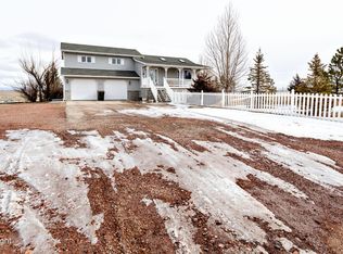 5101 Stone Ridge Ct, Gillette, WY 82718