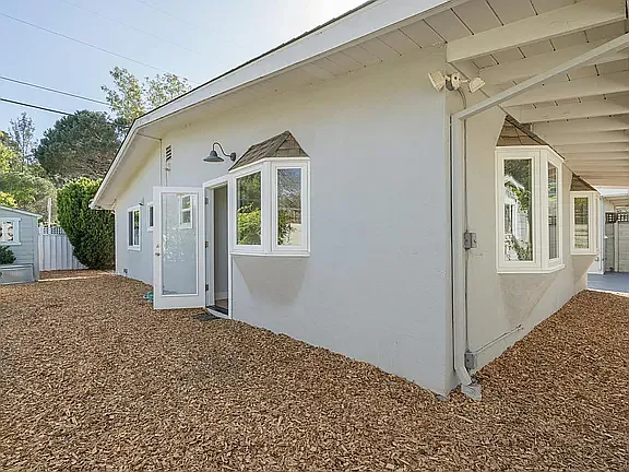 2 Somerset Ln — Photo 35