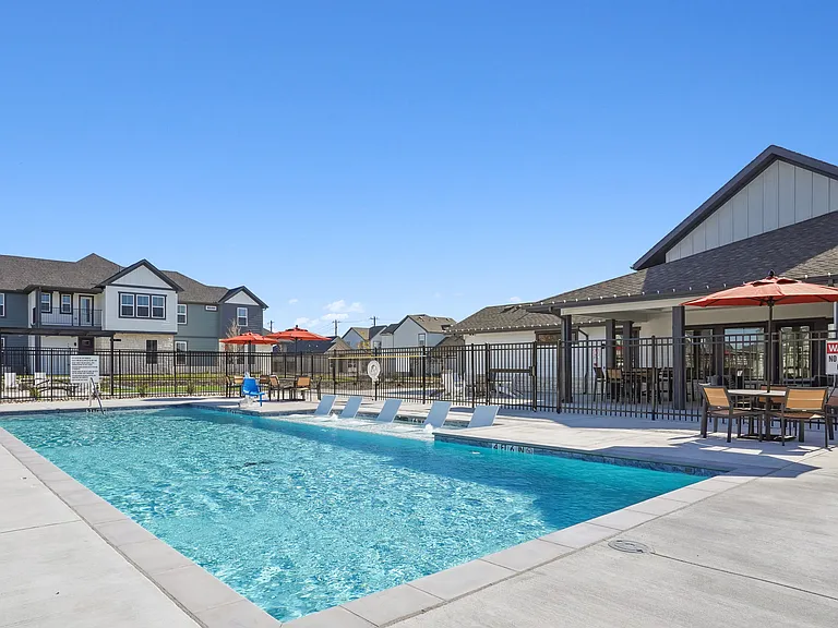 Canvas at Anna — Photo 33