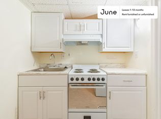 216 Ascot Pl NE #B, Washington, DC 20002