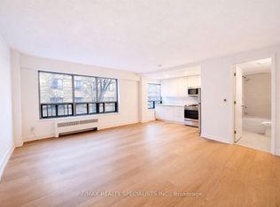 118 Tyndall Ave #105, Toronto, ON M6K 2E7