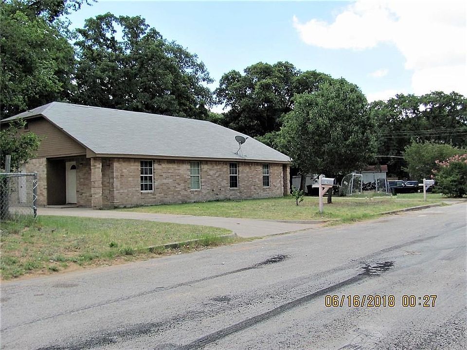 1st image of 1100 Oak Knoll Dr