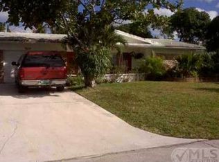 2660 NE 2nd Ave, Boca Raton, FL 33431