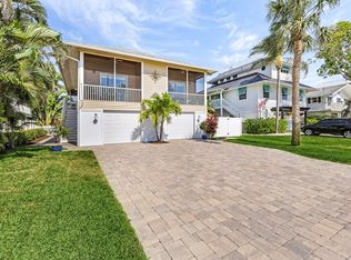 1292 Rainbow Ct, Naples, FL 34110
