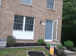 8205 Burning Forest Ct, Springfield, VA 22153