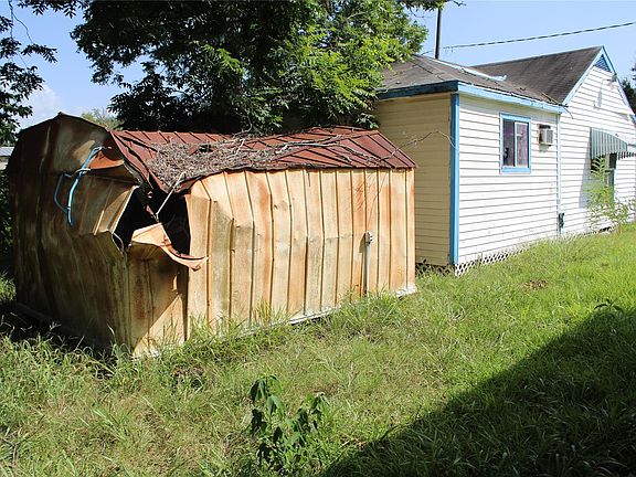 5th image of 4402 3rd St