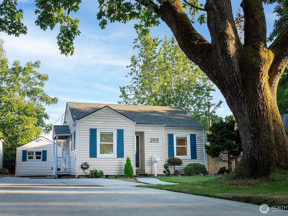 1st image of 2919 Louisiana Street