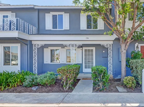 136 Lexington Ln, Costa Mesa, CA 92626