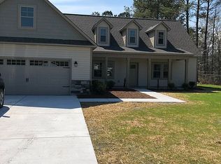 114 Ashbury Park Ln, Richlands, NC 28574