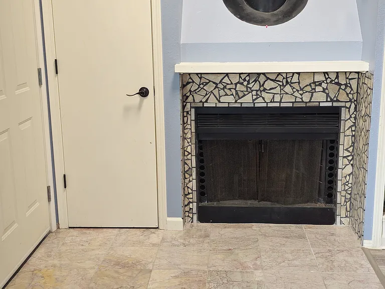 Huron St — Photo 31