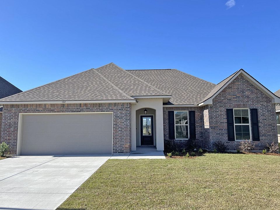 1st image of 122 Marie Claire Dr