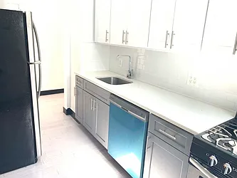 Rented by Tapiro Realty