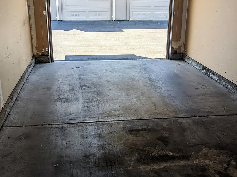 2470 Kimpton Ct — Photo 25
