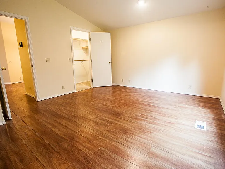 4040 Summitview Way — Photo 17