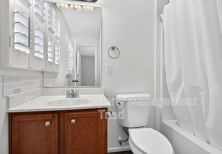 9415 Glen Cross Dr — Photo 20