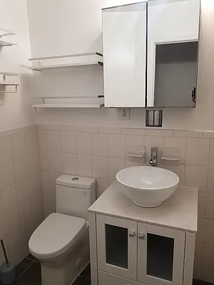 Rented by Dyer Estate Mgmt | media 23