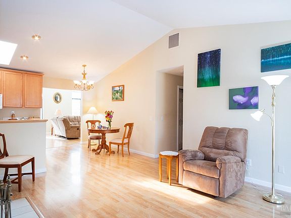 3rd image of 1009 Sonora Court