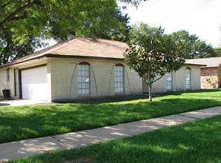 8522 Elmhaven Rd, La Porte, TX 77571