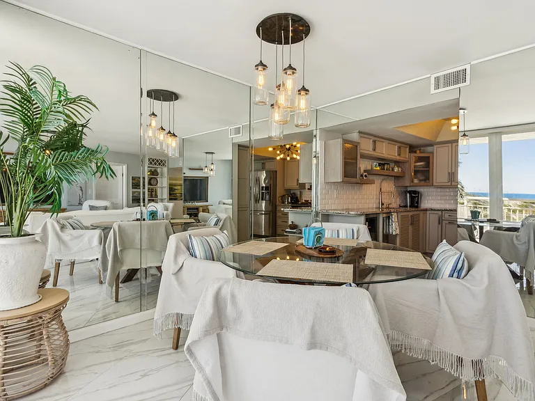 1601 Ocean Dr S #110 — Photo 11
