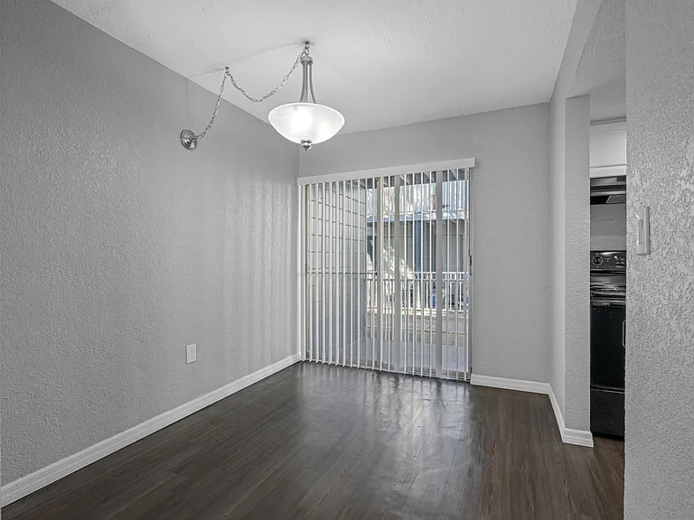 Montierra Apartments — Photo 39