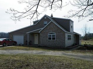 9219 Hile Rd, Ravenna, MI 49451