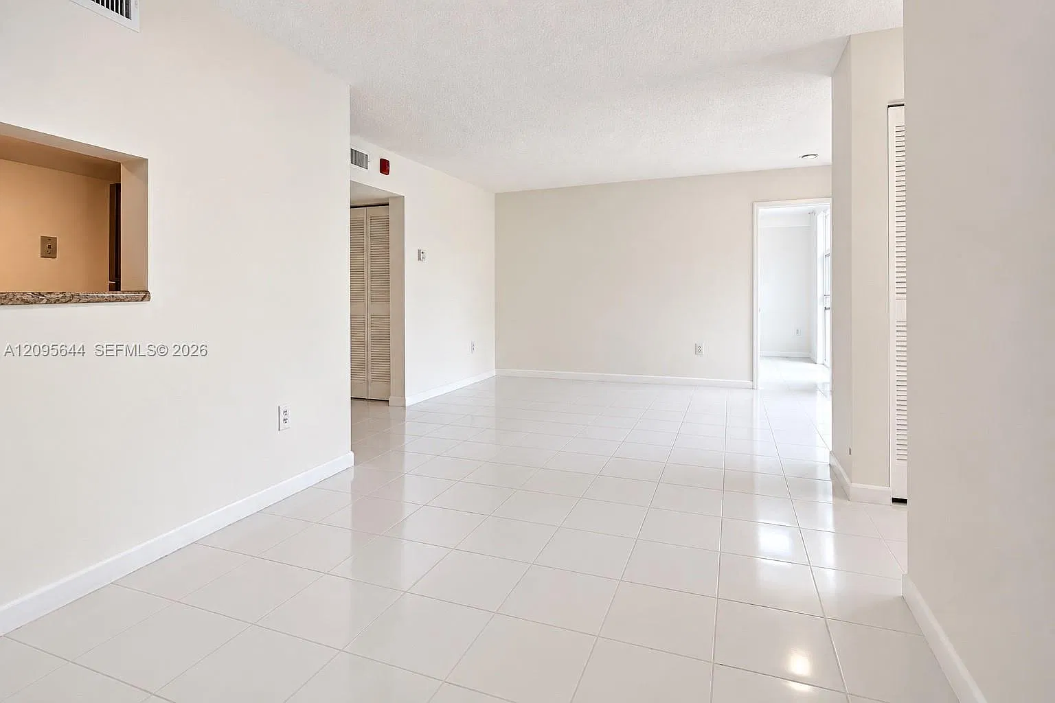 11750 SW 18th St — Photo 2