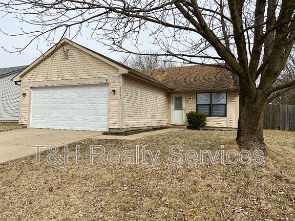 3rd image of 3621 Bearwood Dr