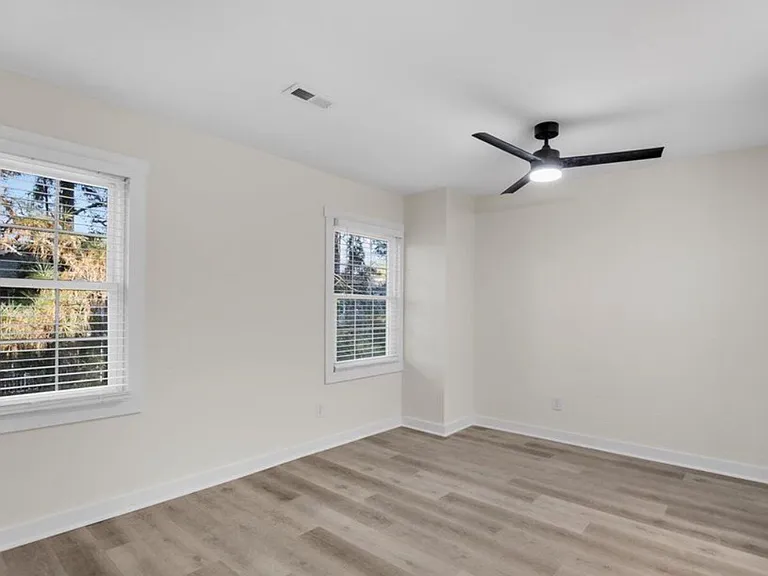 4918 Pompano Ct — Photo 14