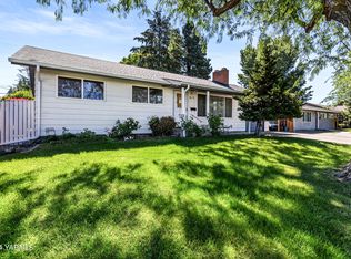 813 S 36th Ave, Yakima, WA