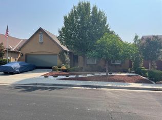 1693 Twinberry Ave, Clovis, CA