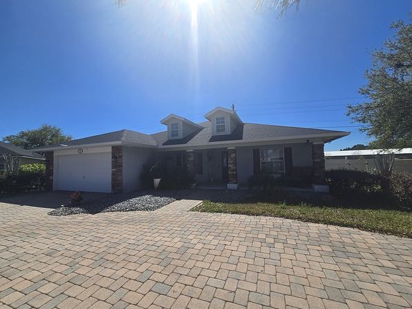 104 Bentley Oaks Blvd