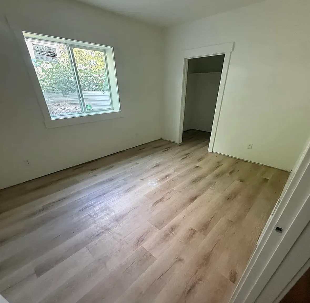 3 bed, 2.5 bath, 1800 sqft, $1,800 — Photo 3