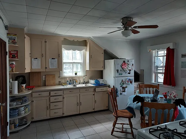 281 Williams St #3 — Photo 7